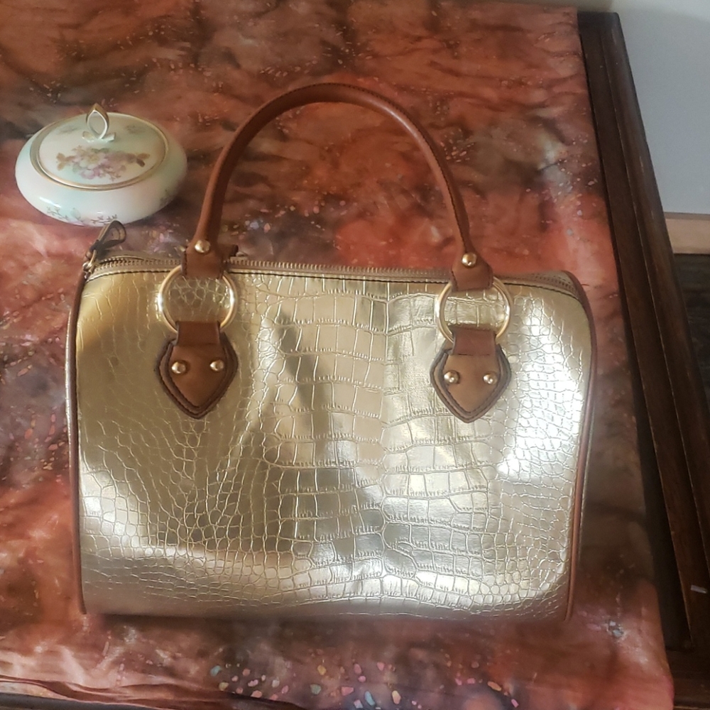 Purse - Picture 2 of 4